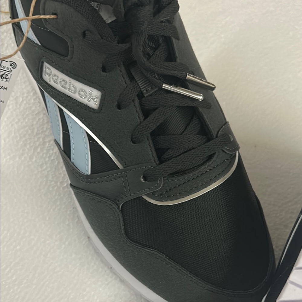 Reebok Black and Light Blue Sneakers - Picture 5 of 10